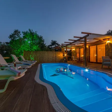 Ceren Akyaka Daily Weekly Villa