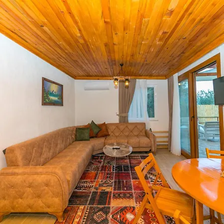 Ceren Akyaka Daily Weekly Muğla