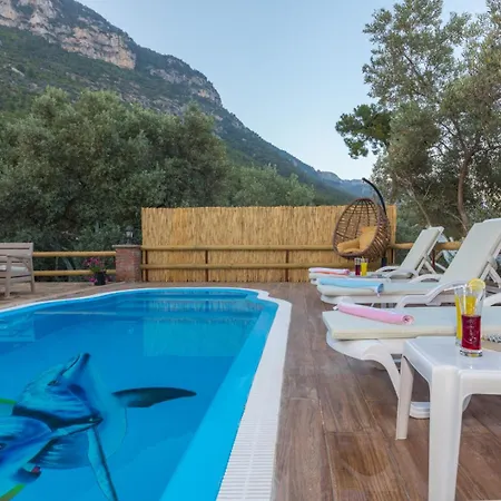 Ceren Akyaka Daily Weekly Villa