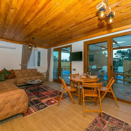 Ceren Akyaka Daily Weekly Βίλα *