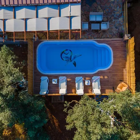 Ceren Akyaka Daily Weekly Μούγκλα