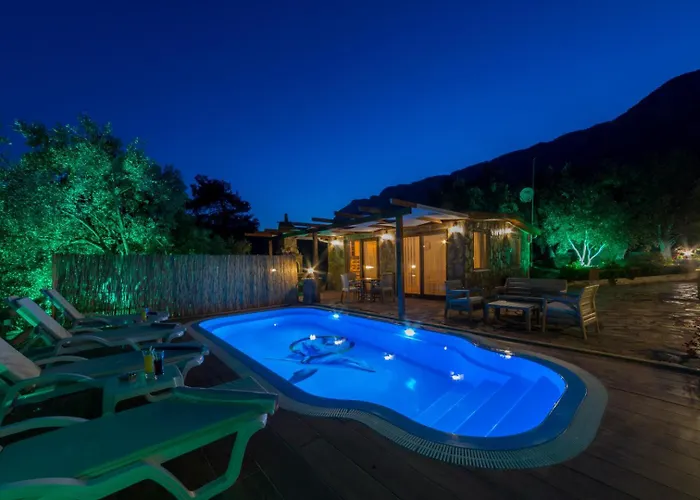 Ceren Akyaka Daily Weekly * Mugla